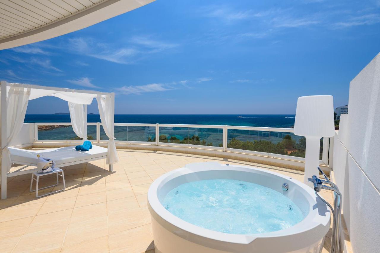 Privilege Suite Front Sea View