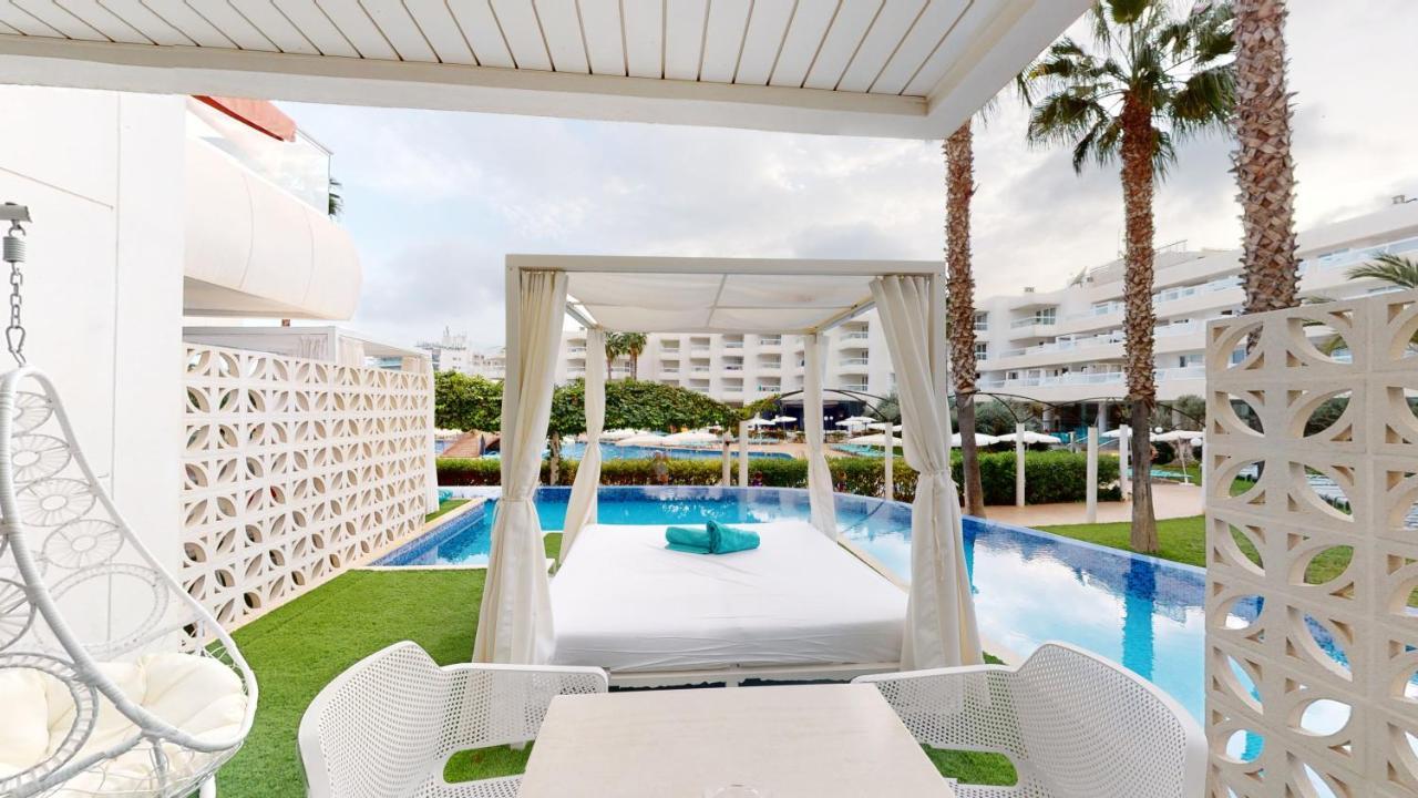 One-Bedroom Apartment Garden View Swim Up